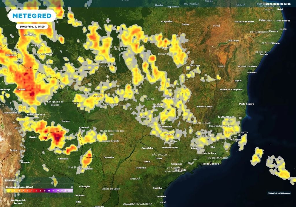 Na sexta-feira 1º, o canal de umidade mantém-se com alertas de chuvas intensas e tempestades | Foto: Divulgação/Meteored