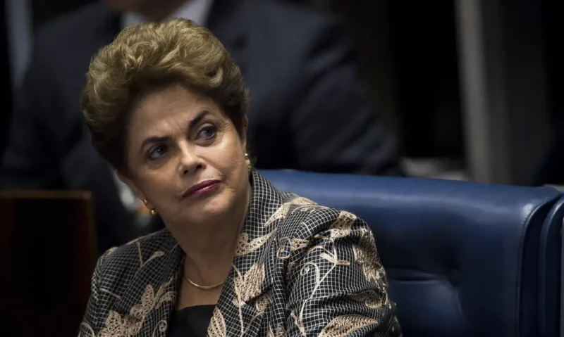 Dilma Rousseff condena o 'uso do dólar como arma'