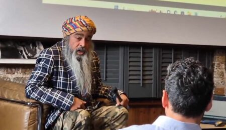 Homem misterioso aparece em evento dizendo ser Satoshi Nakamoto, criador do Bitcoin