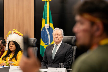 Lewandowski sobrepõe parques em demarcação de terra indígena
