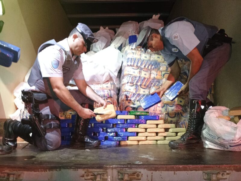 STJ dá liberdade a traficante que transportava 832 kg de cocaína