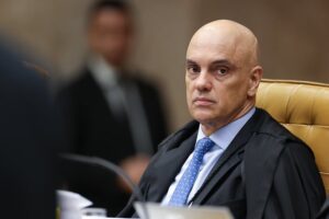 Moraes em investigação contra Bolsonaro pode anular o caso