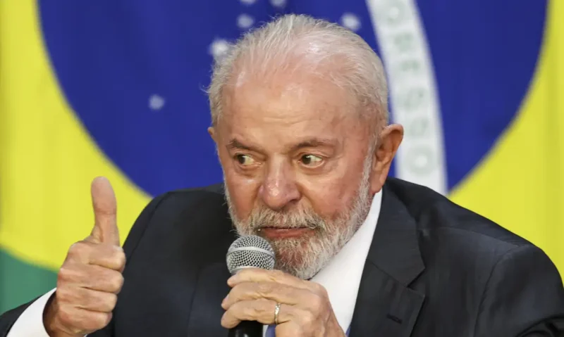 Lula criou ’filiais’ de ministério e deu cargos para petistas