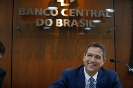Brasiliano entra com habeas corpus para impedir geração do Drex pelo Banco Médio Brasileiro entra com habeas corpus para impedir criação do Drex pelo Banco Central