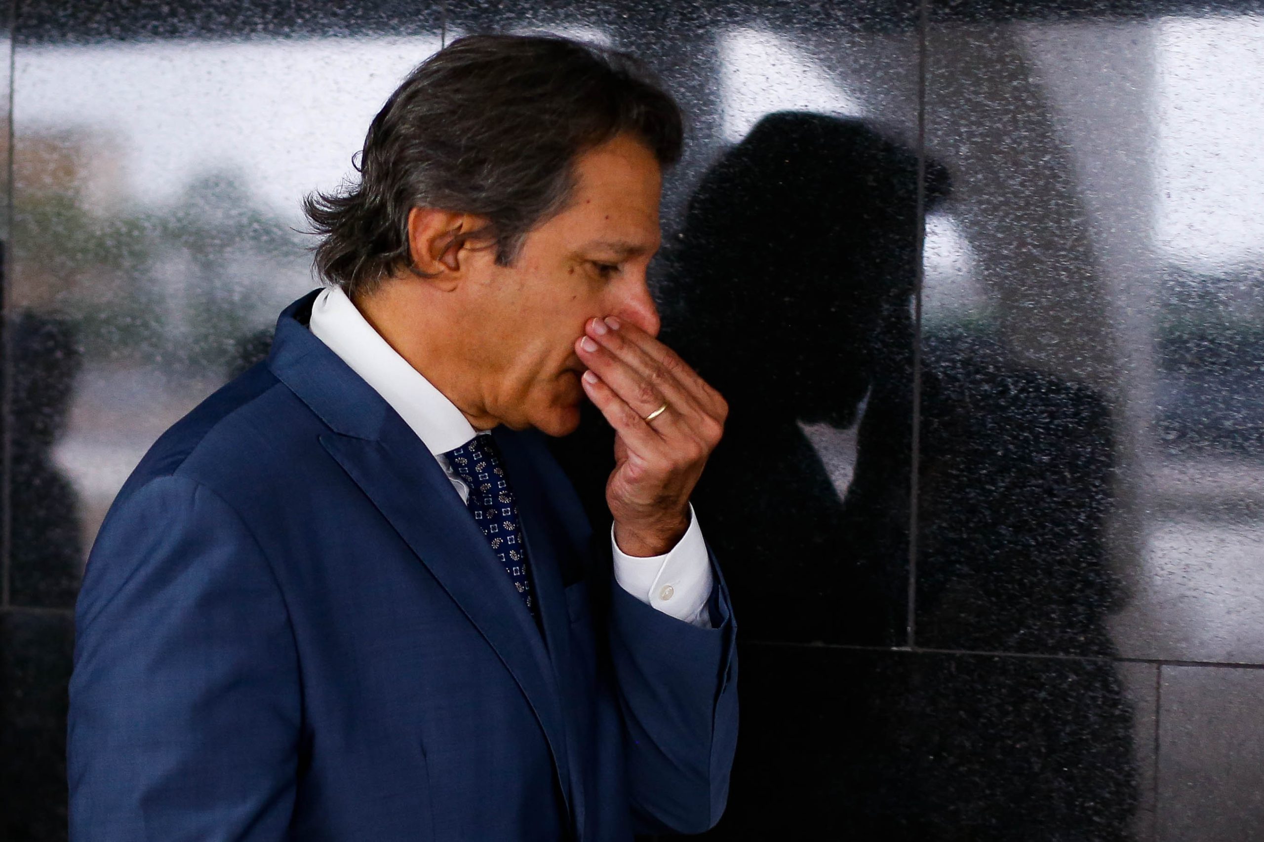 Fernando Haddad, depois de participar de reunião com o presidente Lula e presidentes de bancos privados - 16/10/2024 | Foto: Wilton Junior/Estadão Conteúdo