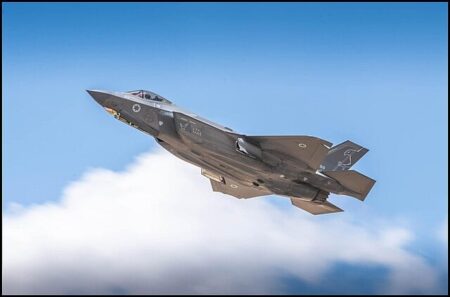Israel confirma poderio militar com respostas inéditas ao Irã Israel confirma poderio militar com respostas inéditas ao Irã