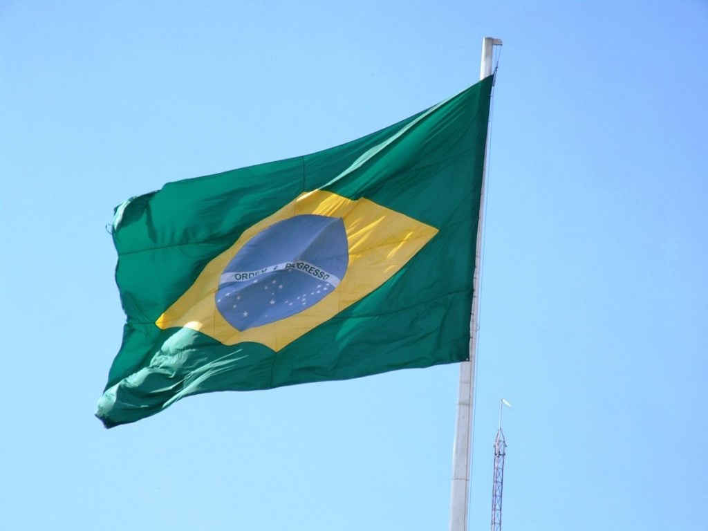 bandeira do Brasil em propaganda eleitoral