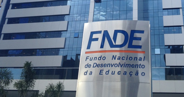 Fachada do Fundo Nacional de Desenvolvimento da Educação