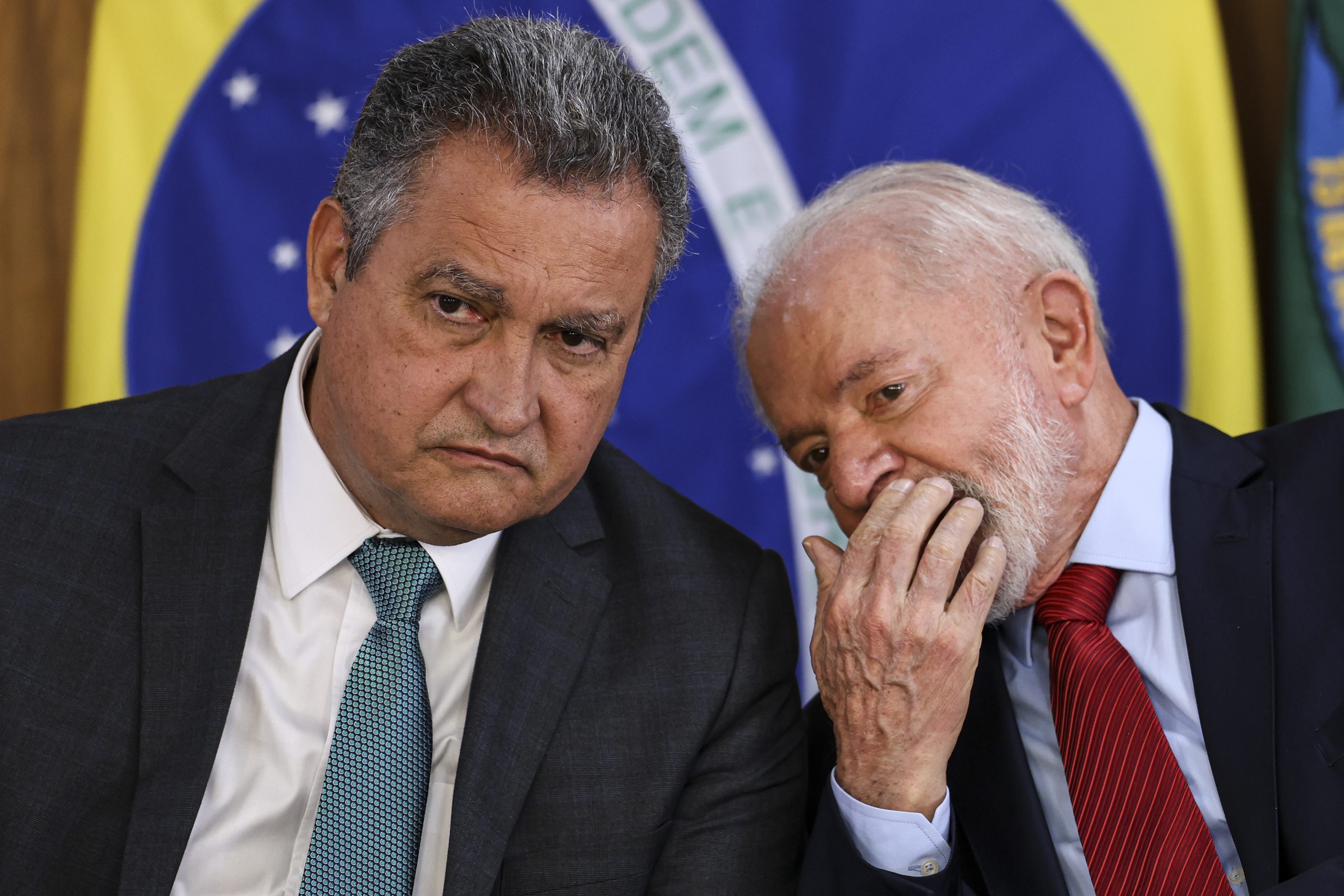 O ministro da Casa Civil, Rui Costa, e o presidente Luiz Inácio Lula da Silva | Foto: Marcelo Camargo/Agência Brasil