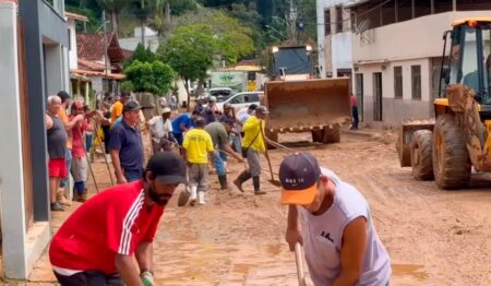 Chuvas intensas já atingem quase 100 cidades de Minas Gerais