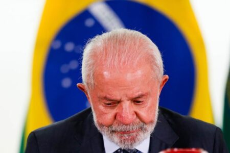 'O governo Lula ruma para o colapso', constatam aliados