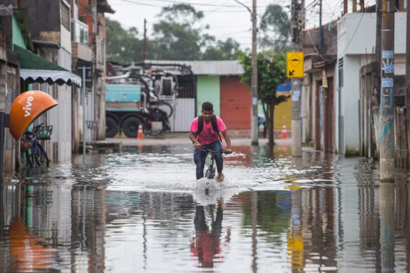 Alerta de chuvas intensas afeta 20 Estados do Brasil