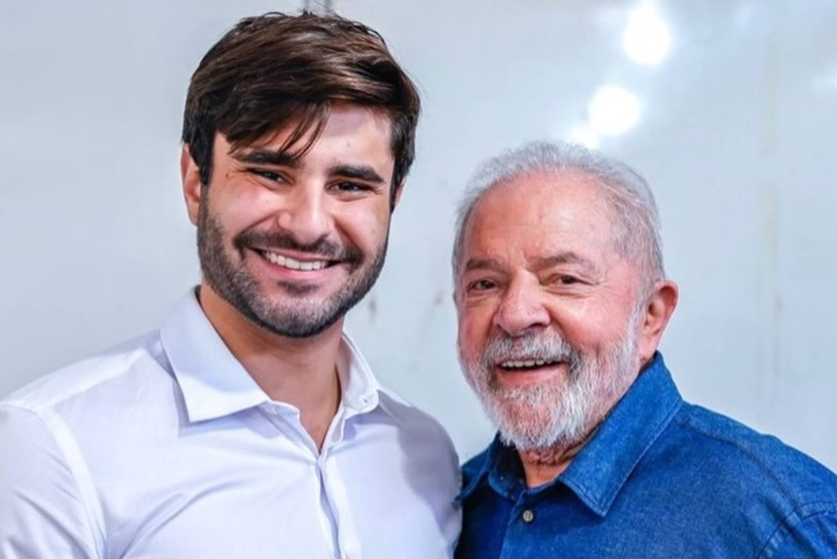 O vereador de Belo Horizonte, Pedro Rousseff (PT), junto com o presidente Luiz Inácio Lula da Silva | Foto: X