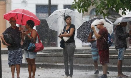 Fevereiro deve ter chuva em diversas regiões do Brasil; veja a previsão do tempo