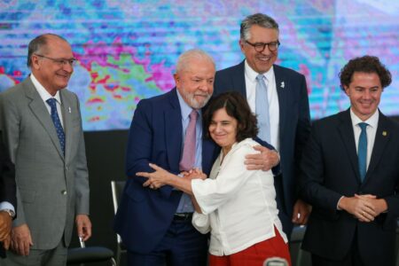 Lula demite Nísia Trindade do Ministério da Saúde