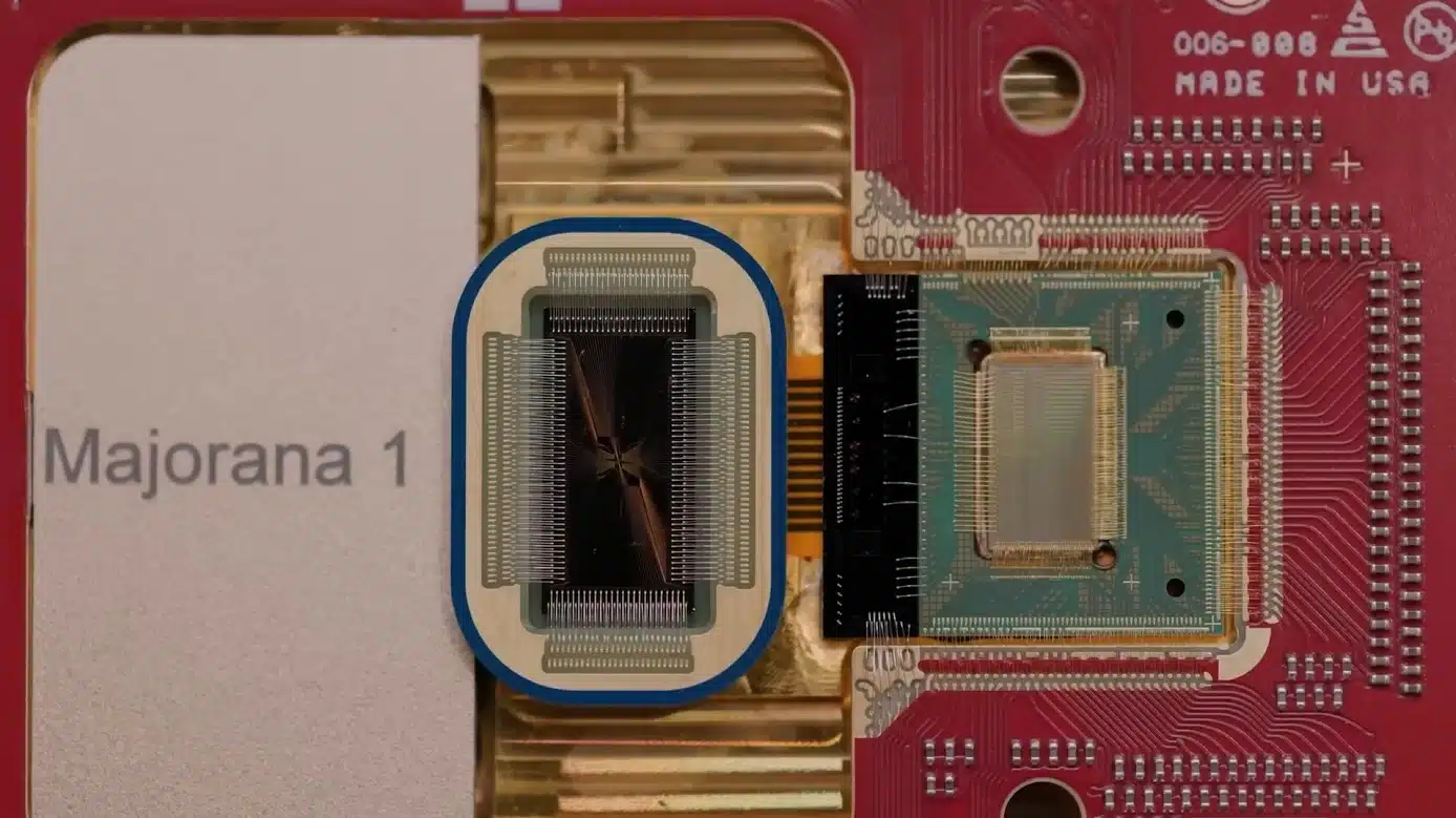 Majorana 1, chip quântico da Microsoft com arquitetura de núcleo topológico que promete acelerar a chegada dos computadores quânticos. Fonte: Microsoft/Reprodução.