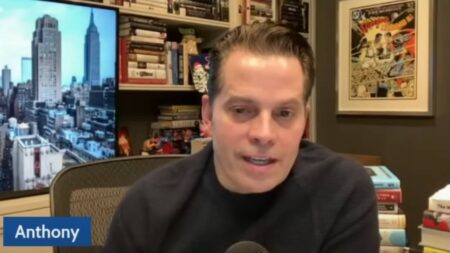 Regulação das criptomoedas nos EUA acontecerá em novembro, diz Anthony Scaramucci