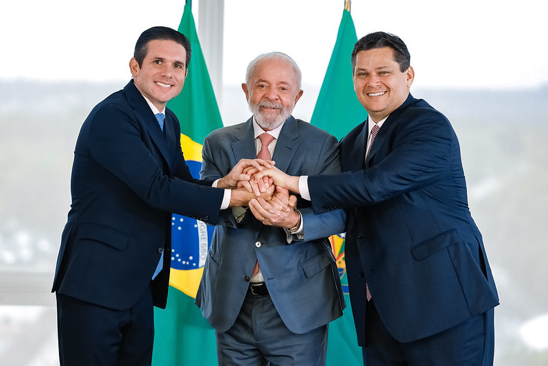 Presidente da República, Luiz Inácio Lula da Silva, em encontro com o presidente do Senado Federal, senador Davi Alcolumbre, e presidente da Câmara dos Deputados, deputado Hugo Motta, no Palácio do Planalto, em Brasília