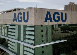 AGU usou pareceres sigilosos para autorizar bônus fora do teto