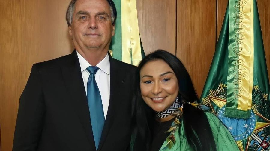 Silvia Waiãpi Frente Parlamentar