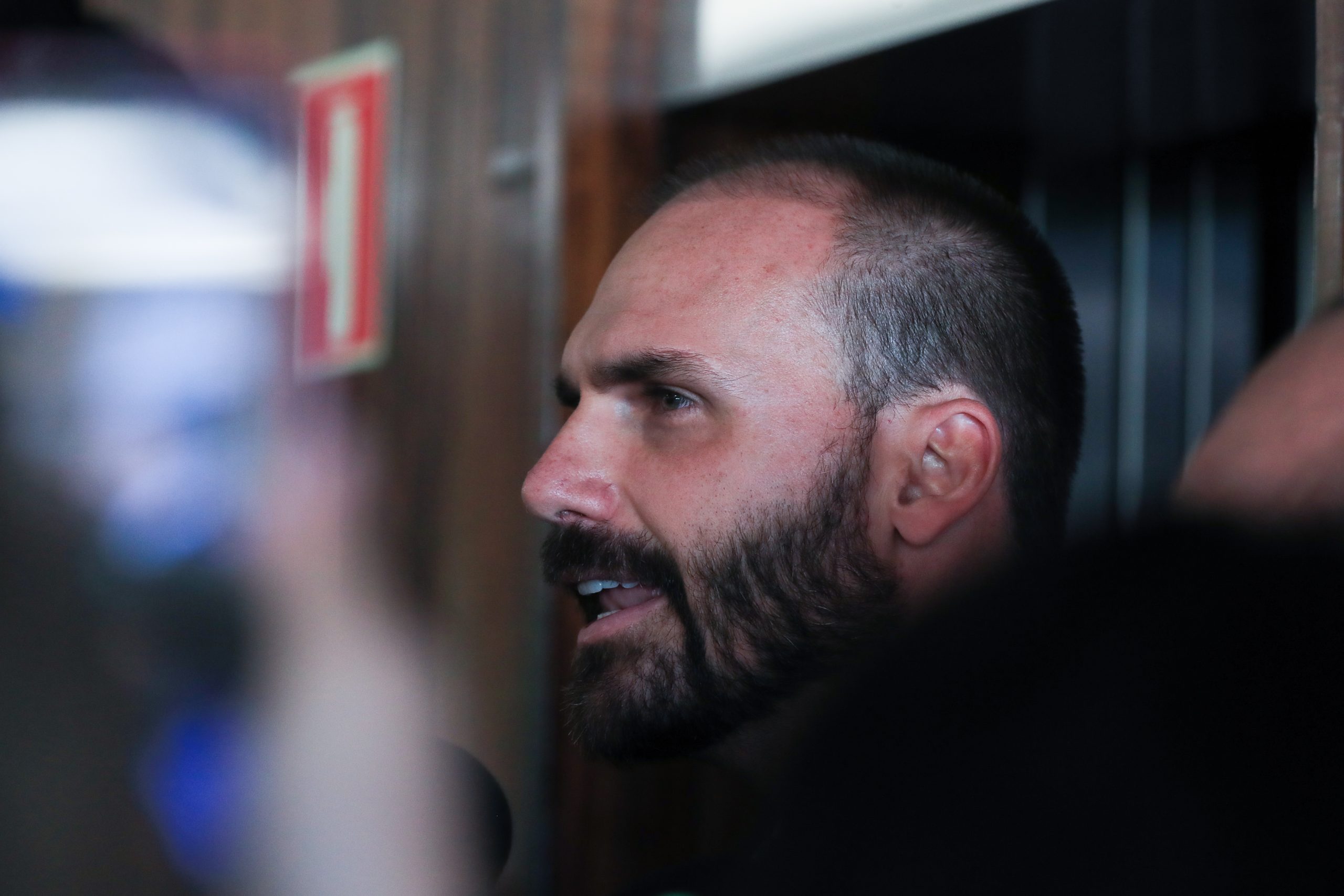 Em vídeo publicado nas redes sociais, Eduardo Bolsonaro disse ser vítima dos abusos do STF | Foto: Lula Marques/Agência Brasil