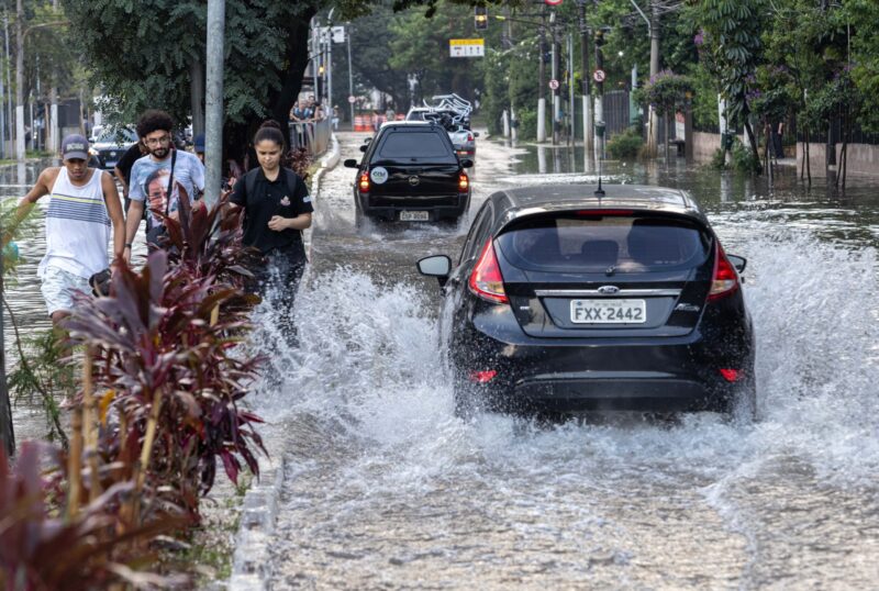 Frente fria vai trazer tempestades e alívio ao calor