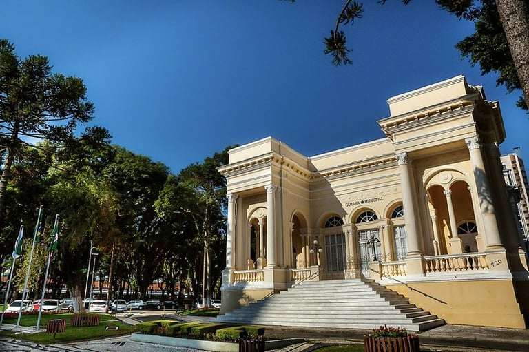 Câmara Municipal de Curitiba, capital do Paraná | Foto: Reprodução/CMC