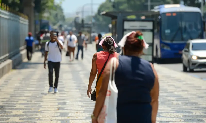 Instabilidade e calor marcam o tempo do Brasil nesta quarta, 19