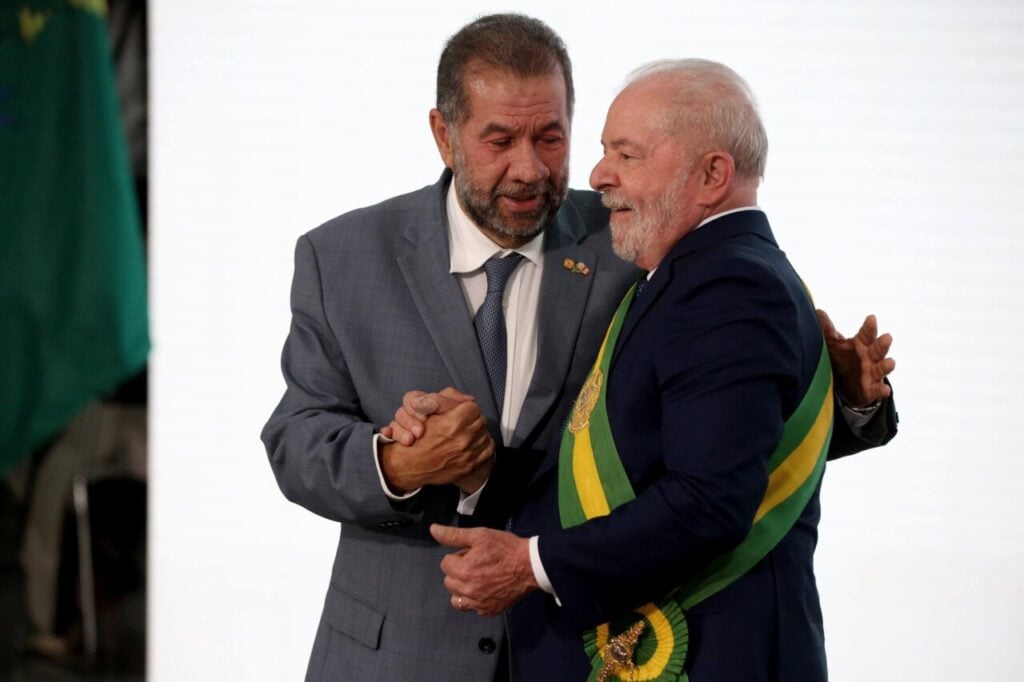 ‘Com consenso, anistia pode ser votada logo’ / Noticias No BR 6 O ministro da Previdência, Carlos Lupi, e o presidente Lula | Foto: Fátima Meira/Estadão Conteúdo