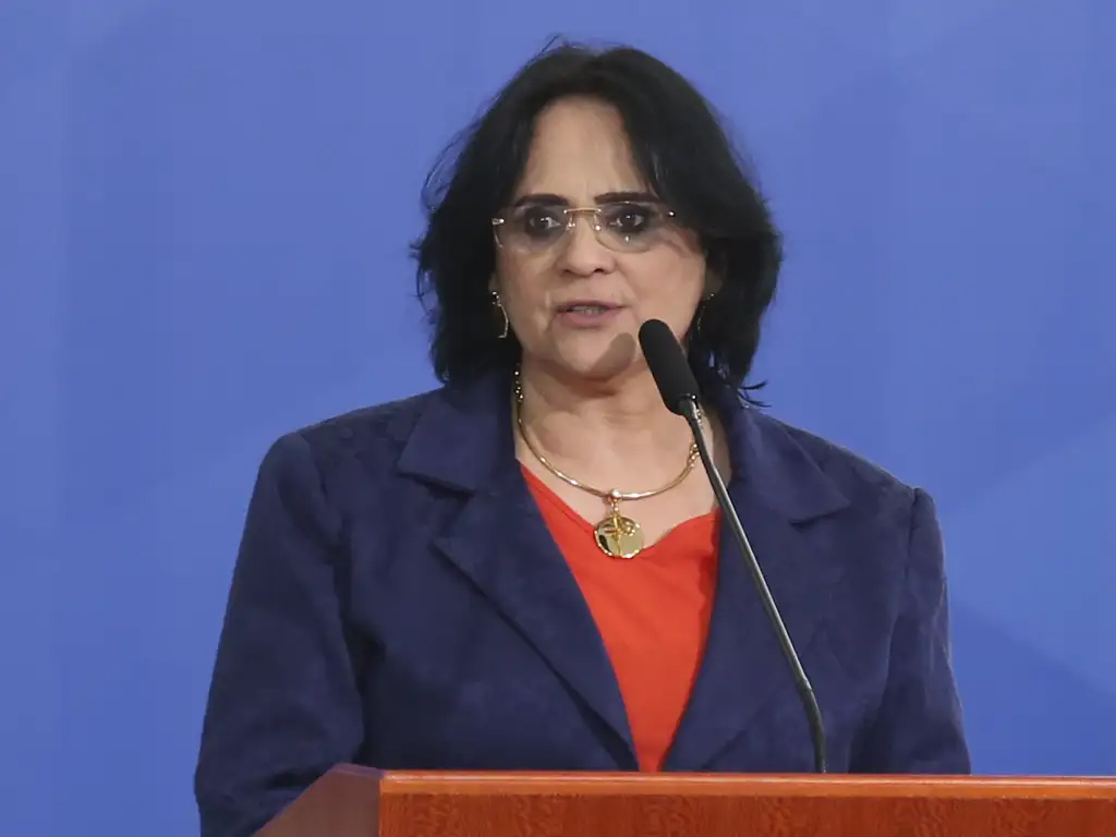 Damares tenta barrar na Justiça posse de ministro da Previdência / Noticias No BR 2 Damares Alves, ex-ministra da Mulher, da Família e dos Direitos Humanos | Foto: José Cruz/Agência Brasil