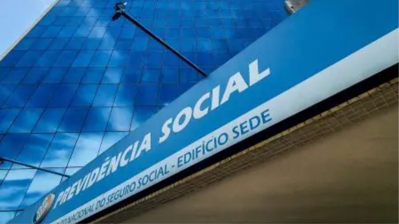 Damares tenta barrar na Justiça posse de ministro da Previdência / Noticias No BR 4 Operação PF_3; inss