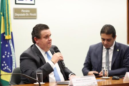 novo ministro de Lula se reuniu com suspeitos da fraude