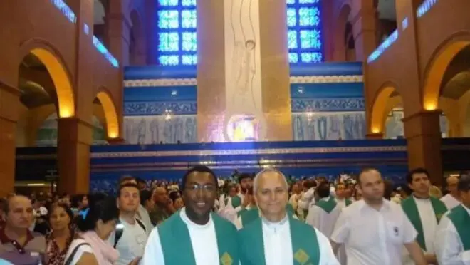 Papa Leão XIV já celebrou missa no Brasil; veja história Noticias No BR 3 Leão XIV, ainda frei Prevost, em Aparecida (SP), julho de 2013.