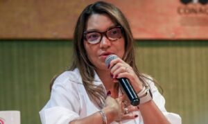 Janja gasta R$ 60 mil em passagens para ir a evento de nutrição