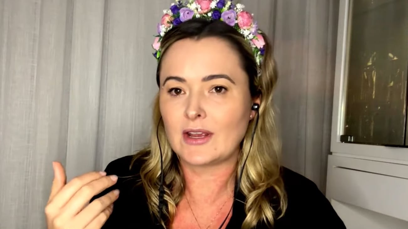 Justiça bloqueia CNH de pais que não vacinaram bebê em SC / Noticias No BR 2 Júlia Zanatta criticou decisão da Justiça de Santa Catarina | Foto: Revista <b>Oeste</b>” class=”wp-image-1995812 perfmatters-lazy” data-eio=”p” src=”https://noticiasnobr.com.br/wp-content/uploads/2025/05/1747446877_200_Justica-bloqueia-CNH-de-pais-que-nao-vacinaram-bebe-em.jpg” data-/><img loading=