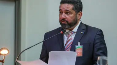 Presidente dos Correios, Fabiano Silva dos Santos, teve aumento de 14% em dois anos.