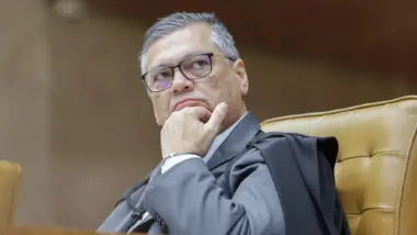 Fávio Dino votou pela condenação de Débora Rodrigues dos Santos, que pichou estátua do STF durante atos do 8 de Janeiro