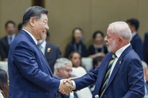 China investe no Brasil para contornar conflito com os EUA