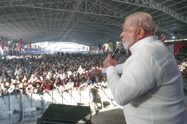 Com Lula, PT tem maior controle de ministérios desde 2003 / Noticias No BR 6 Lula sindicatos