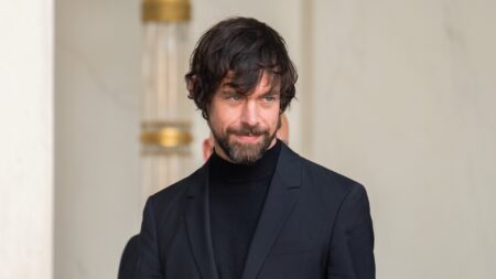 Criador do Twitter quer dividir o Bitcoin em 100 milhões; entenda o BIP 177