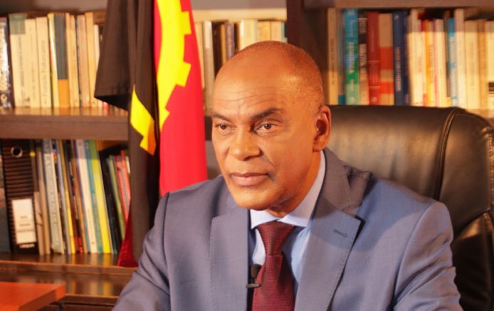 EXCLUSIVO: líder da oposição em Angola denuncia perseguição do governo