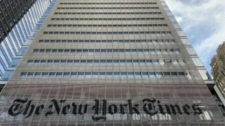 Amazon firma acordo com NYT para treinar IA usando conteúdo editorial