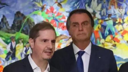 Bolsonaro satisfeito após explicações sobre eleições, mostra depoimento