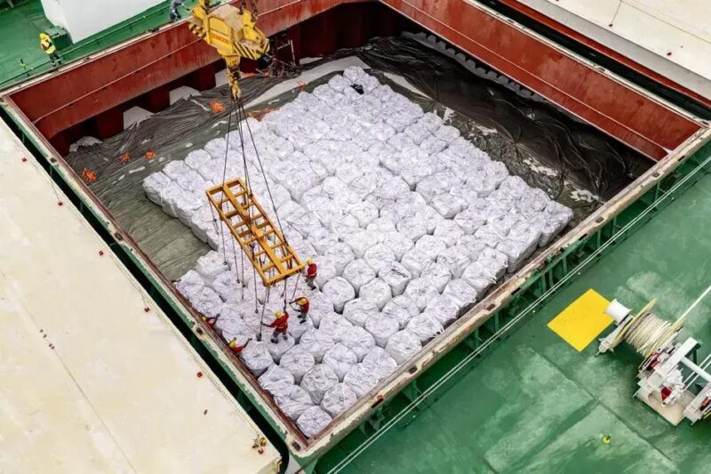 Brasil mantém alta dependência de fertilizantes importados