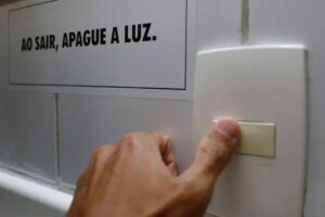 Conta de luz fica mais cara em junho com bandeira vermelha