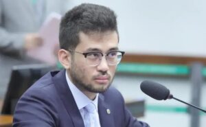 Deputado propõe punir bancos por transações com apostas ilegais