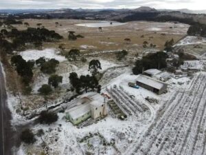 Frente fria avança pelo Brasil com previsão de neve e tempestades