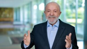 Governo Lula cria e aumenta impostos, elevando carga tributária em alta histórica