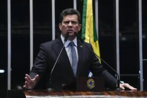 Grupo de advogados solicita investigação contra Moro e Deltan na Lava Jato