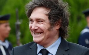 Javier Milei relança canal educativo com foco em liberdade econômica